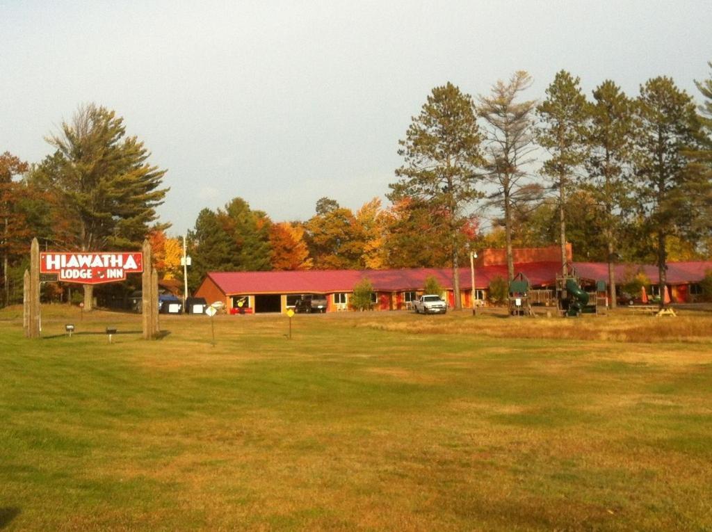 Hiawatha Lodge Inn Eagle River Luaran gambar