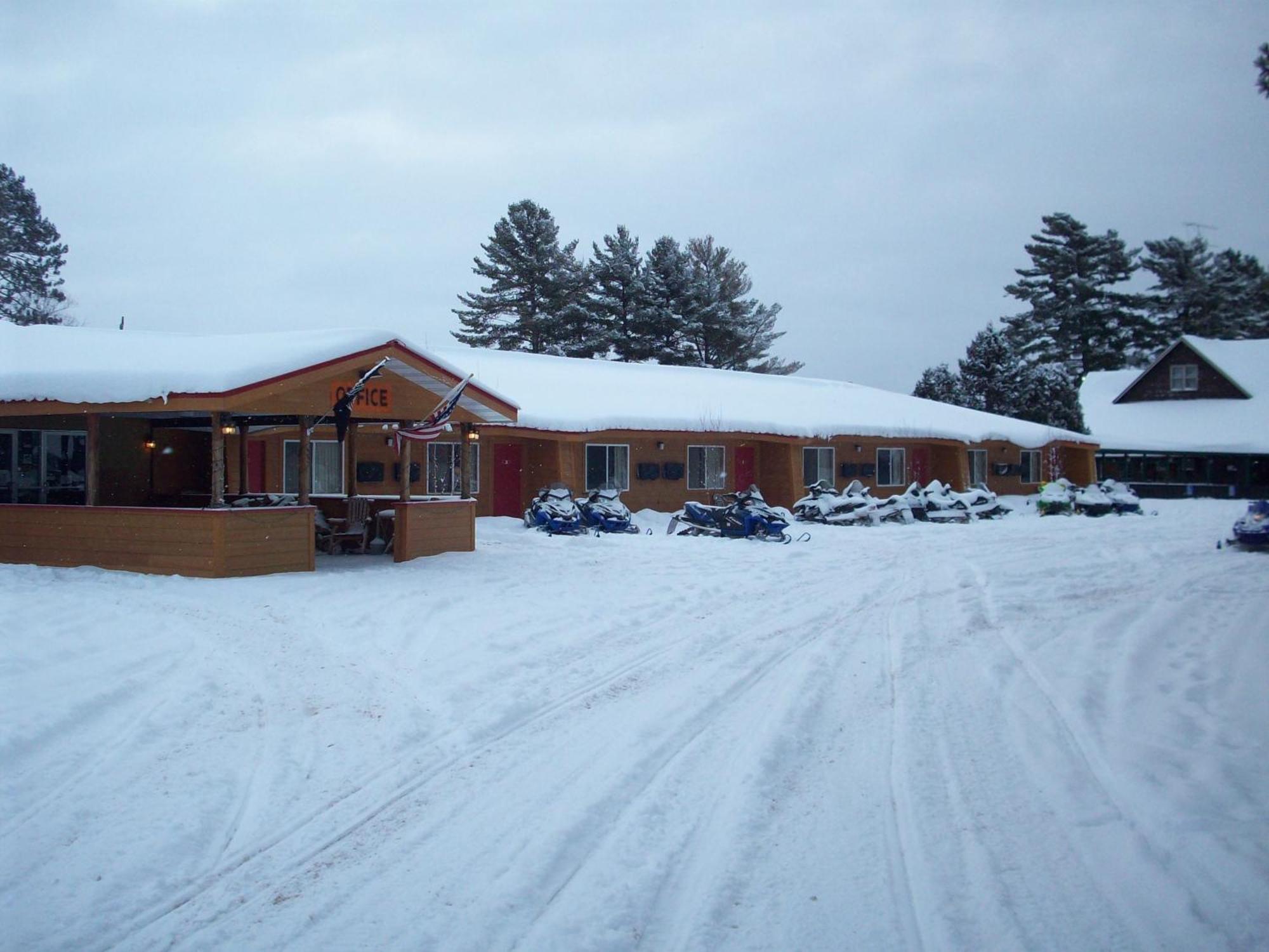 Hiawatha Lodge Inn Eagle River Luaran gambar